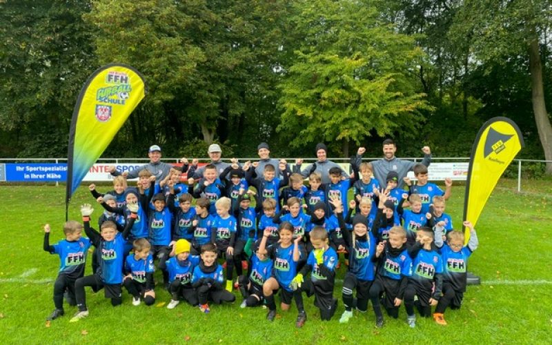 Teilnehmerfoto anlässlich des Starts des FFH Fußballcamps 2025