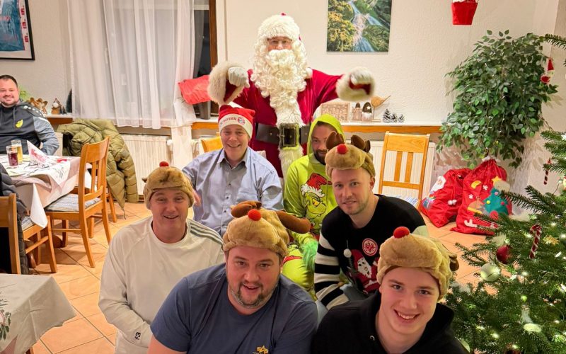 Weihnachtsfeier 2025 der Fußball Jugendtrainer*innen.