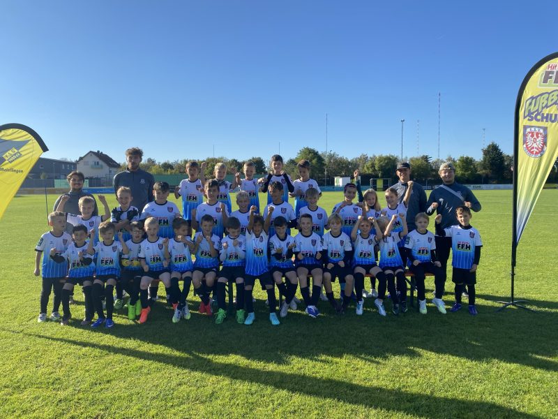 Gruppenfoto der FFH Fußballschule 2026